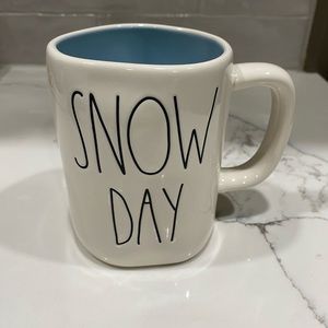 Rae Dunn Snow Day mug